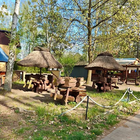 Lesna Ostoja W Centrum Puszczy Nadnoteckiej Otoczona 3 Jeziorami