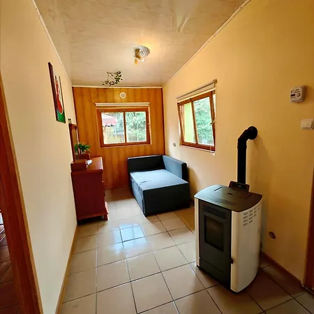 別荘 Lesna Ostoja W Centrum Puszczy Nadnoteckiej Otoczona 3 Jeziorami Międzychód