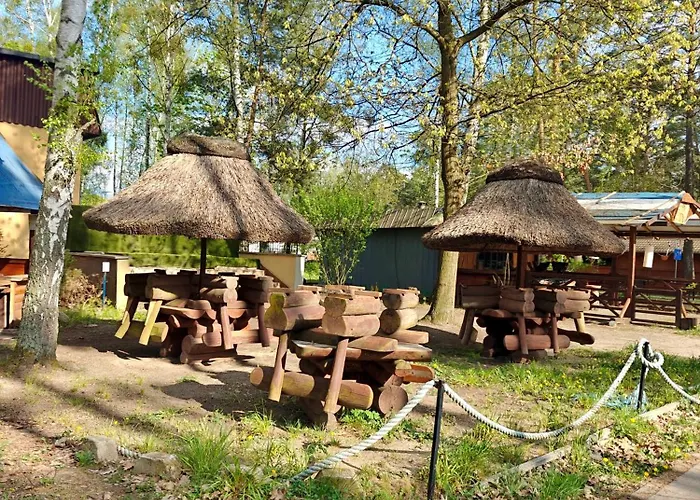 Lesna Ostoja W Centrum Puszczy Nadnoteckiej Otoczona 3 Jeziorami